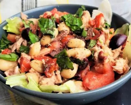 Лесна рецепта за фит салата с боб и риба тон