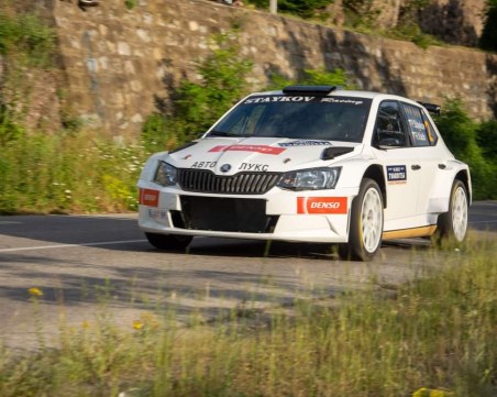 Пламен Стайков и Рафи Кадир с победа на рали „Твърдица