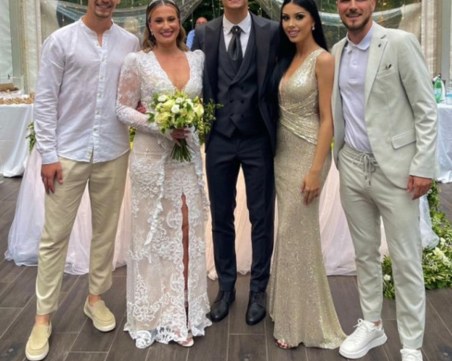 Вратарят на Локо вдигна сватба в Хърватия