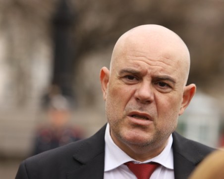 Гешев: Каквото имам да кажа, ще го кажа в България