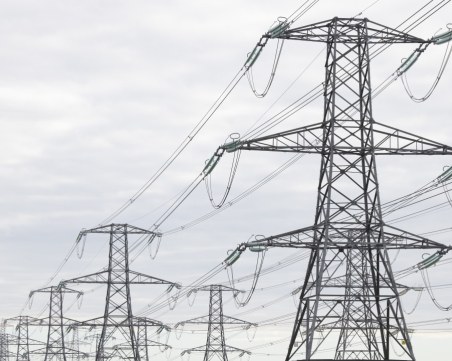 Износът на ток от България е спаднал с над 74% тази година