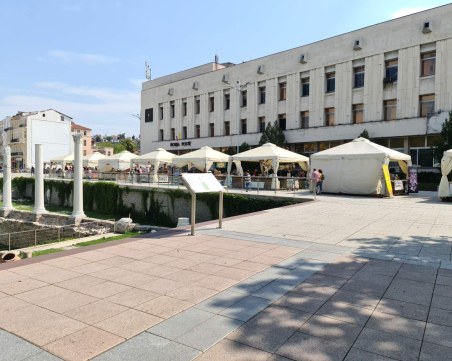 Множество премиери, събития за деца и 50 издателства на 