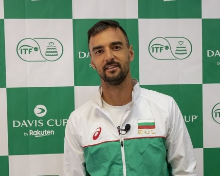 Пловдивчанинът Кузманов победи бивш номер 68 и продължава напред на 