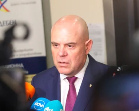 В Страсбург: Гешев свързал нападението срещу него с Путин