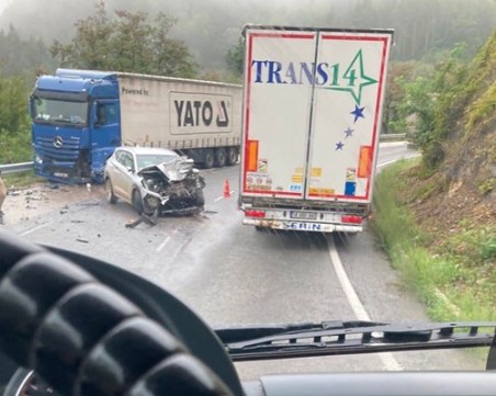 Катастрофирал тир блокира Прохода на Републиката