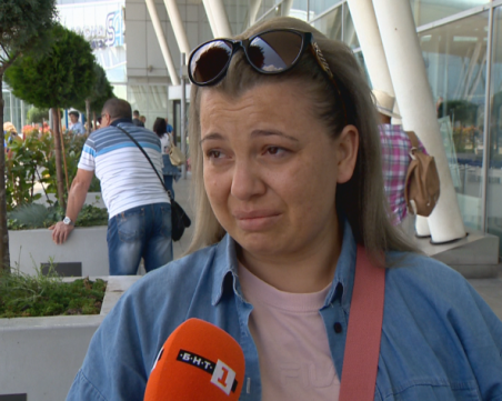 Майка и бебе не бяха допуснати до борда на самолет на нискотарифна компания