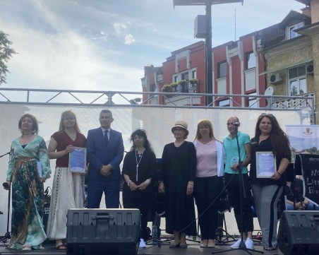 Пловдив с поклон към добрите хора! Вижте носителите на призовете