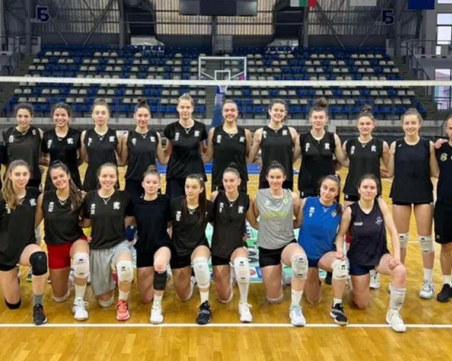 Седем маричанки в състава на България U19