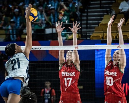 Волейболните националки загубиха от шампиона в Лигата на нациите
