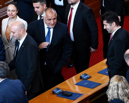 Временна комисия ще решава за имунитетите на Петков, Борисов, Александров и Аврамов