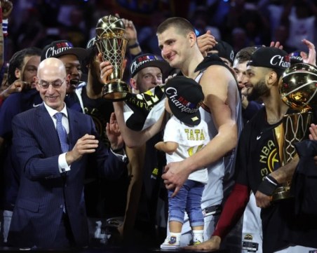 Никола Йокич загуби наградата си за MVP на финалите в НБА