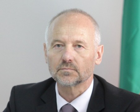 Тагарев: Ще продължим да осигуряваме подкрепа за Украйна