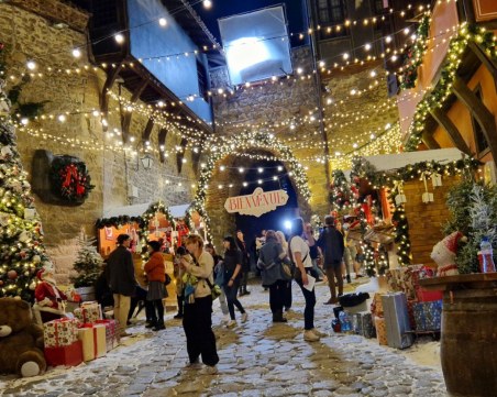 Продуцентите от Hallmark показаха как може да изглежда коледен Пловдив