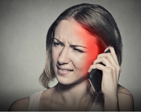 Скритите послания: Как да се предпазим от облъчването на мобилните ни телефони?