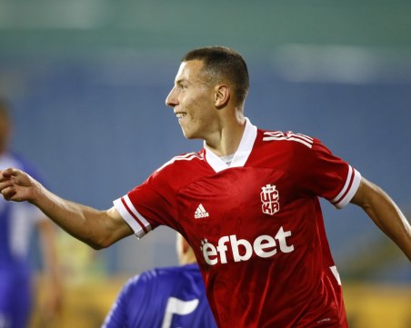 В Англия: Три отбора от Чемпиъншип искат играч на ЦСКА 1948