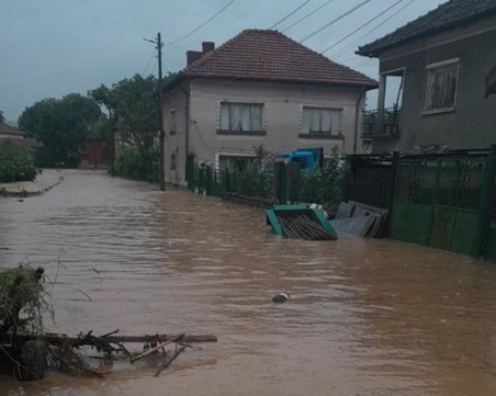 Подготвят евакуация на градове и села в близост до река Огоста