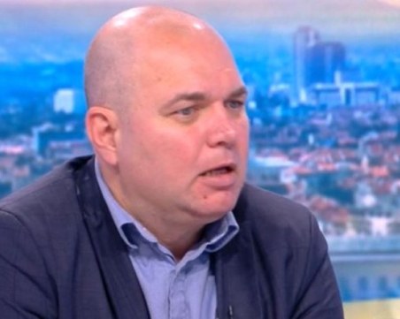 Владислав Панев: Петков се отказа от имунитета си, за да не падне в капан