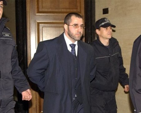 Задържаха и освободиха Сашо Чешкия, бил в луксозен джип с фалшиви номера