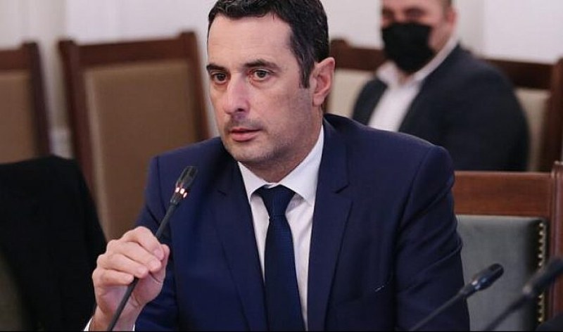 Транспортният министър за наводненията: Язовирите са в спад, ситуацията се нормализира