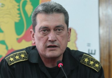 Бившият шеф на пожарната Николай Николов стана съветник на министъра