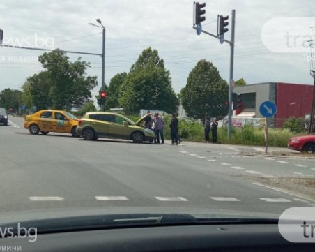 Арестуваха шофьор на незаконно такси след катастрофата на Околовръстното