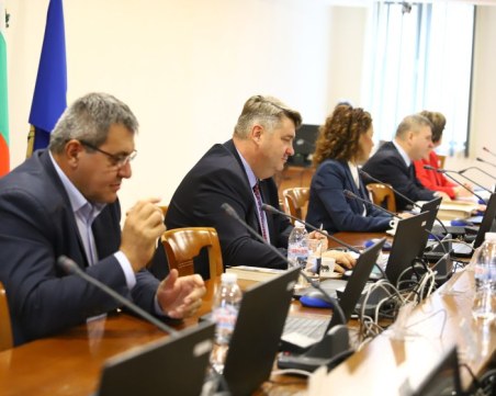 Прокурорската колегия на ВСС освободи заместниците на Гешев