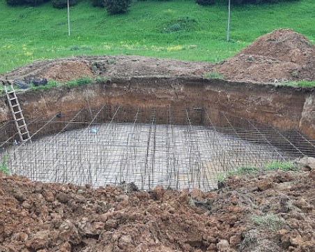 Законно ли е изграждането на 111-метровият пилон с българския флаг в Рожен?