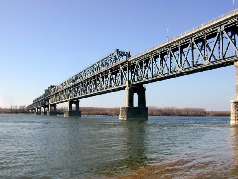 На този ден: Открит е Дунав мост
