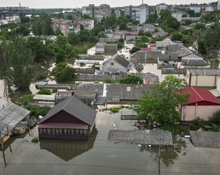 Киев: Във водите край 