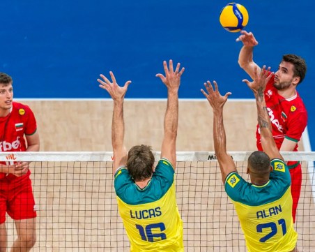Волейболните национали загубиха от Бразилия при завръщането на Салпаров