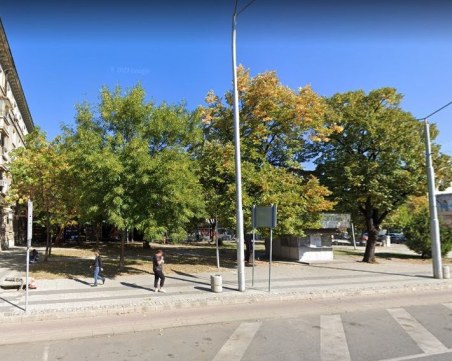 Пловдивчани притеснени: Не искаме тревната площ пред блока ни да се застроява