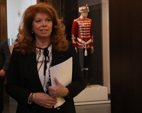 Йотова за избора на еврокомисар: Търсим работа на човека, а не човек за работата