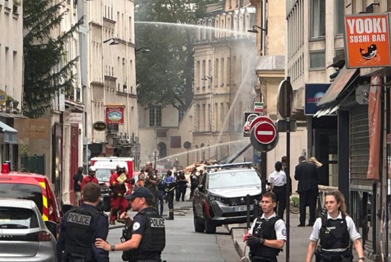 Мощен взрив в центъра на Париж, четирима са в критично състояние