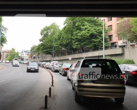 Нова организация на движението на две кръстовища в Пловдив