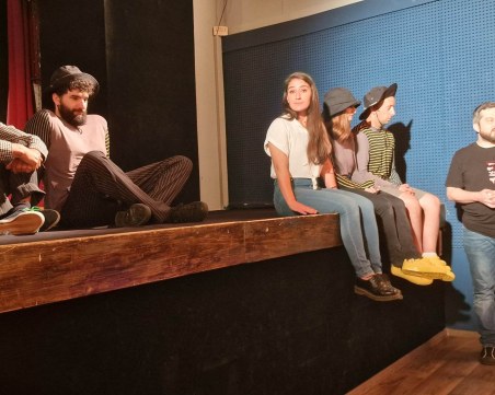 Кукленият театър връща на сцената любимия Мечо Пух с нов спектакъл