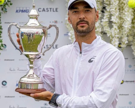 Мико започна с победа защитата на титлата си в Ливърпул