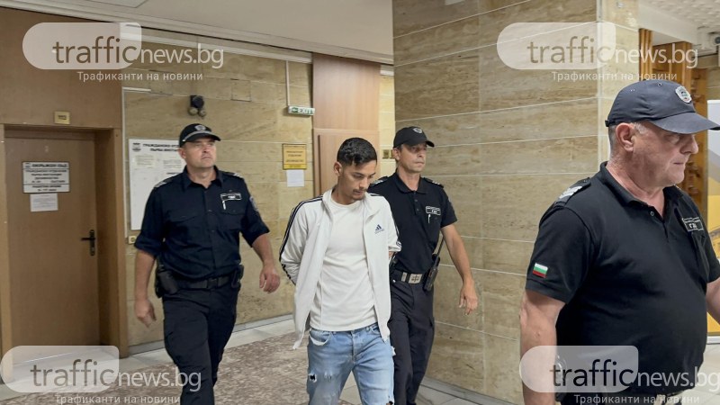 По искане на прокуратурата 20-годишният Стойчо Асенов, обвинен в убийството на