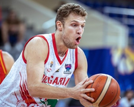 Сакраменто е дал оферта за Везенков, заплатата е над очакванията