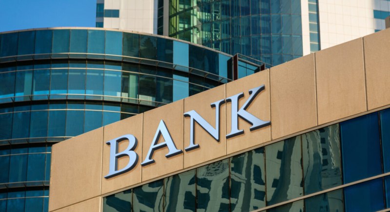 Големите американски банки съкращават хиляди служители