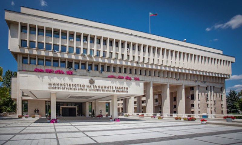 МВнР: Българските граждани да избягват пътувания в Русия