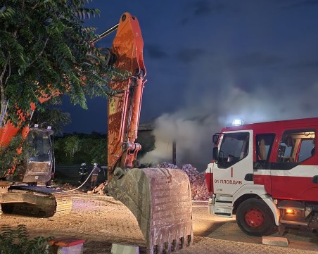 Голям пожар лумна до УМБАЛ 