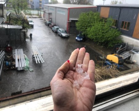 Градушка заваля в Пловдив и още няколко области в страната