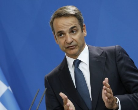 Мицотакис печели изборите в Гърция