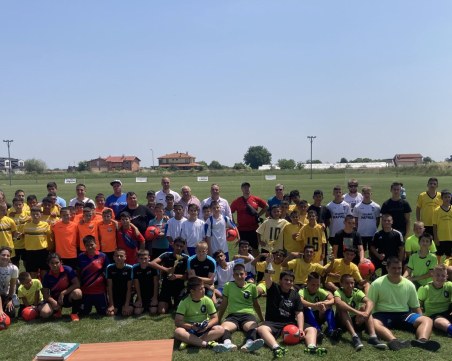 Учениците от 9 училища в Община 