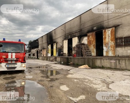 Жена е със сериозни изгаряния след пожар във фирмена база в Първомай