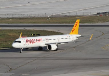 Изненадващо турската авиокомпания Pegasus Airlines е спряла редовните полети от