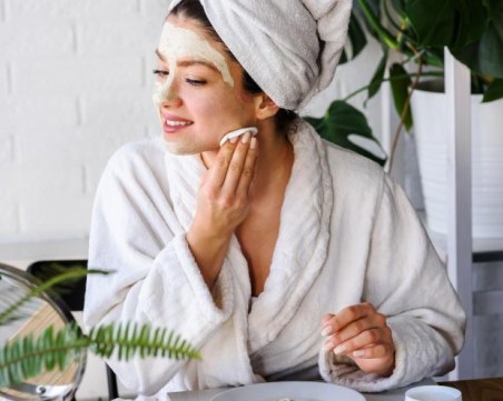 Как да се погрижим за кожата си през лятото: 5 стъпки, които да не забравяте