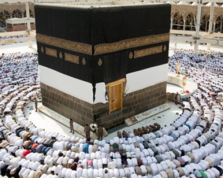 Започна най-голямото мюсюлманско поклонение