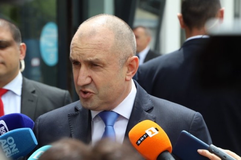 Радев: Никой не може да гради своята съвременна идентичност върху антибългарска основа