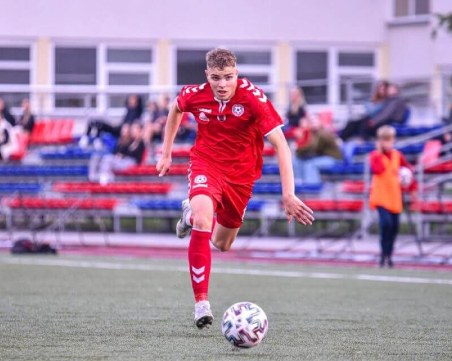 Ботев взима талант от Литва